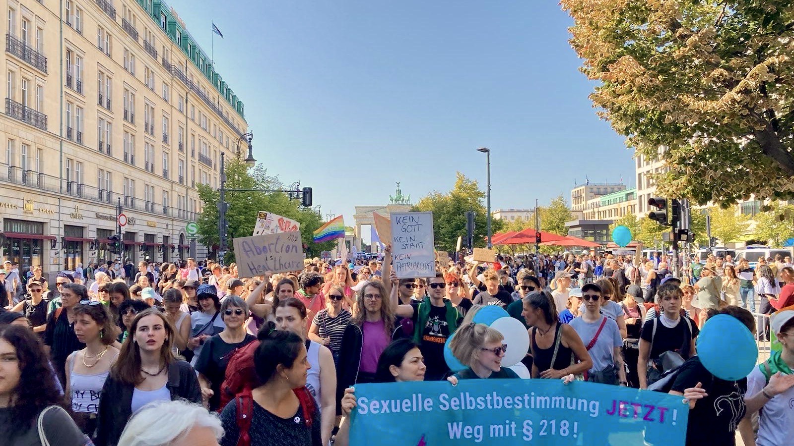 Aktionstag in Berlin: „Leben und Lieben ohne Bevormundung!”