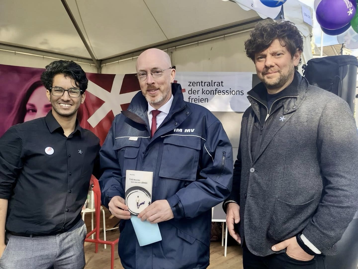 Yahya Ekhou im Gespräch mit Innenminister Christian Pegel