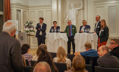 Parlamentarischer Abend in Berlin: „Der Staat muss weltanschaulich neutral sein“